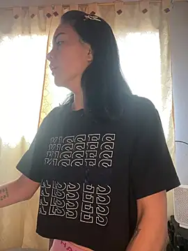 bliinkii and luka  online show from March 30, 2:07 pm