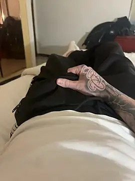 Snapshot of nolimits66 chatting on February 11, 2:33 pm nolimits66 online show from February 11, 2:33 pm