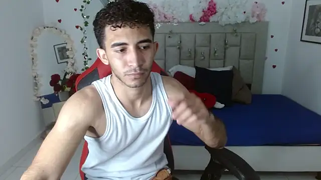 Caius fox online show from April 4, 11:18 am