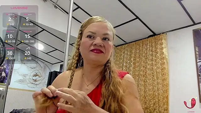 Snapshot of alicee__mature chatting on April 5, 8:06 pm alicee mature online show from April 5, 8:06 pm
