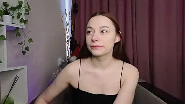 Snapshot of BuenaSchmaling chatting on February 5, 9:14 am BuenaSchmaling online show from February 5, 9:14 am