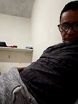 dilduarte26 online show from February 6, 12:15 am