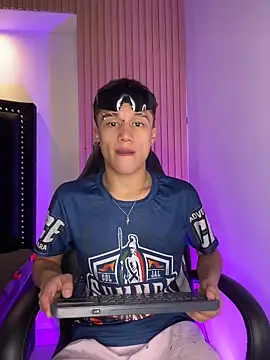 Dominik Souza online show from April 26, 2:26 pm
