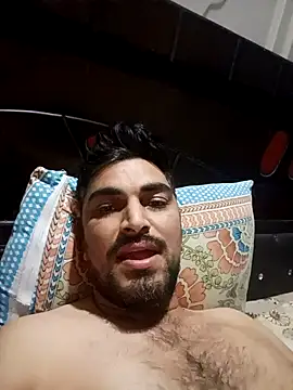 Snapshot of vishalagnihotrii chatting on February 12, 7:31 pm vishalagnihotrii online show from February 12, 7:31 pm