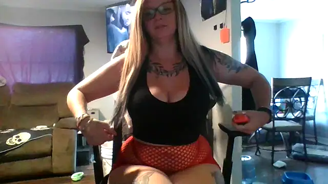 Gypsymomma17 online show from July 15, 5:07 pm
