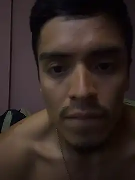 Snapshot of serranoandre chatting on February 4, 12:16 am serranoandre online show from February 4, 12:16 am