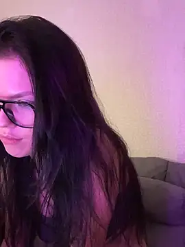 Snapshot of EvaSweetMe chatting on May 13, 8:06 pm EvaSweetMe online show from May 13, 8:06 pm