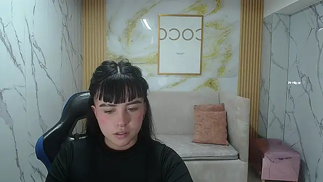 Snapshot of sarita_09_s chatting on April 22, 8:43 pm sarita 09 s online show from April 22, 8:43 pm