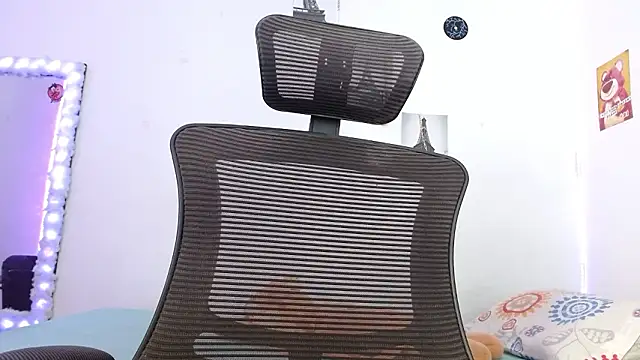 Snapshot of Lolitaa__VIP chatting on February 4, 7:42 pm Lolitaa VIP online show from February 4, 7:42 pm