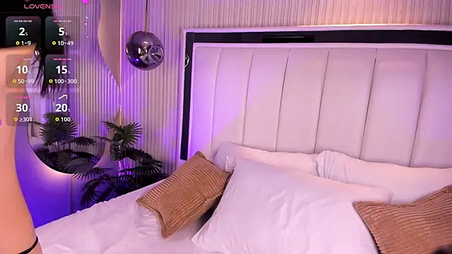 ViolettaColinss online show from March 31, 11:32 am