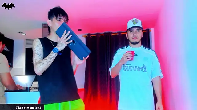 Snapshot of TheBatMansion chatting on February 22, 12:56 am TheBatMansion online show from February 22, 12:56 am