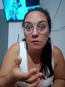 kuramaqueen online show from February 27, 6:24 am