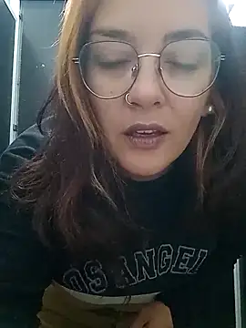 kuramaqueen online show from June 1, 5:36 pm