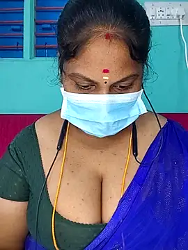 Snapshot of TamilSembaruthi143 chatting on February 7, 7:50 pm TamilSembaruthi143 online show from February 7, 7:50 pm