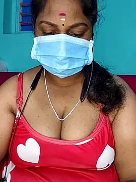 Snapshot of TamilSembaruthi143 chatting on February 24, 7:45 pm TamilSembaruthi143 online show from February 24, 7:45 pm