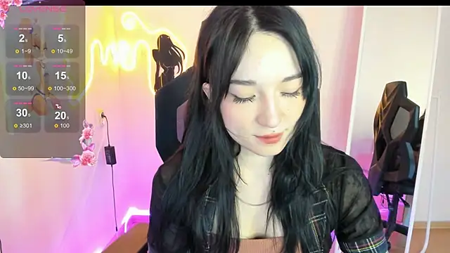 AliceeinWonderlanddd online show from March 14, 2:50 am