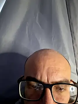 Snapshot of Robsonitj90 chatting on June 27, 1:39 pm Robsonitj90 online show from June 27, 1:39 pm