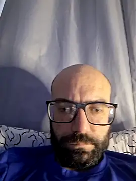 Snapshot of Robsonitj90 chatting on June 28, 12:11 pm Robsonitj90 online show from June 28, 12:11 pm