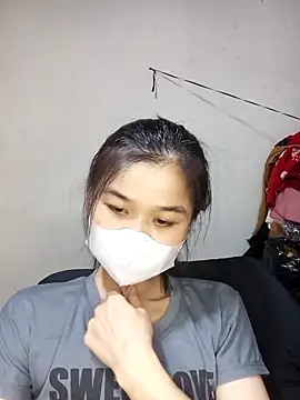 Snapshot of Daisy-lusia2026 chatting on February 23, 2:47 pm Daisy-lusia2026 online show from February 23, 2:47 pm