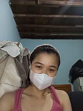 Snapshot of Daisy-lusia2026 chatting on August 8, 11:18 pm Daisy-lusia2026 online show from August 8, 11:18 pm