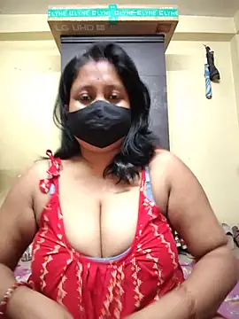 Curvy Trisha online show from May 27, 7:33 pm