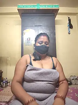 Curvy Trisha online show from May 29, 7:12 pm