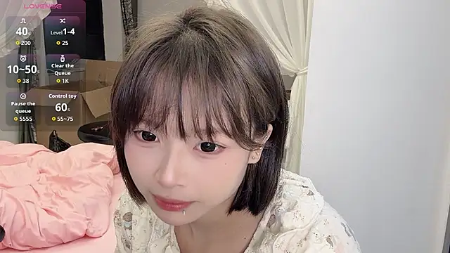 Snapshot of F-Yearn chatting on February 27, 4:40 pm F-Yearn online show from February 27, 4:40 pm