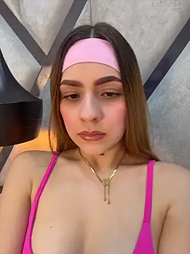 Snapshot of AriaWillssX chatting on February 27, 8:42 pm AriaWillssX online show from February 27, 8:42 pm