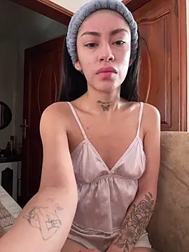 Snapshot of Bonny_Eva chatting on February 6, 3:59 pm Bonny Eva online show from February 6, 3:59 pm