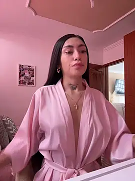 Bonny Eva online show from April 16, 5:03 pm