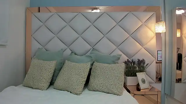 Snapshot of crystalstonee chatting on May 26, 11:12 pm crystalstonee online show from May 26, 11:12 pm