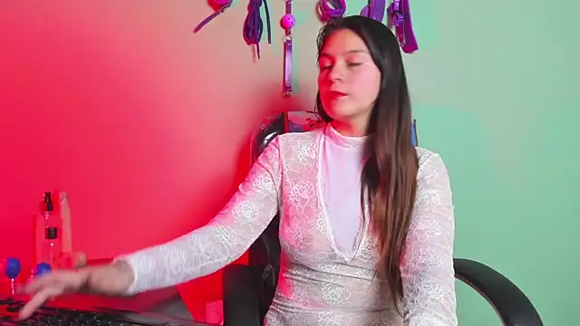 hazz smith  online show from February 12, 6:03 pm