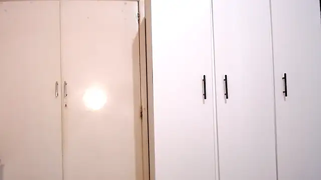 AppleAsss online show from April 14, 8:42 am