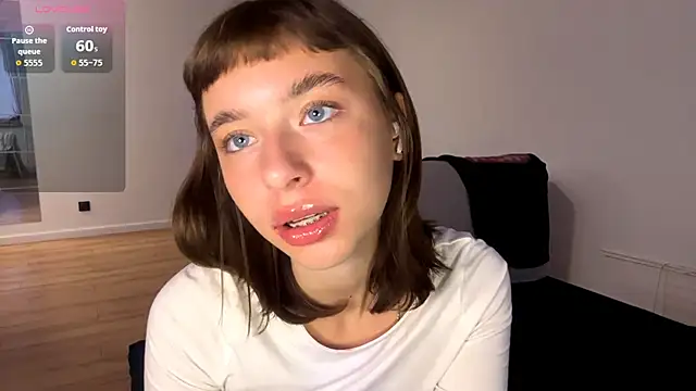 DeltaNorwoode online show from February 27, 6:13 am