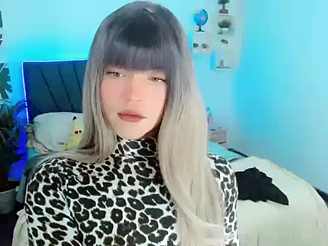 Snapshot of ZoeSchmmit chatting on June 27, 7:41 pm ZoeSchmmit online show from June 27, 7:41 pm