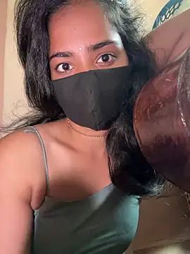 Snapshot of harshali_2012 chatting on February 11, 8:08 am harshali 2012 online show from February 11, 8:08 am