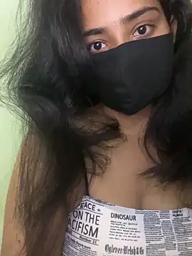 Snapshot of harshali_2012 chatting on February 18, 7:59 am harshali 2012 online show from February 18, 7:59 am