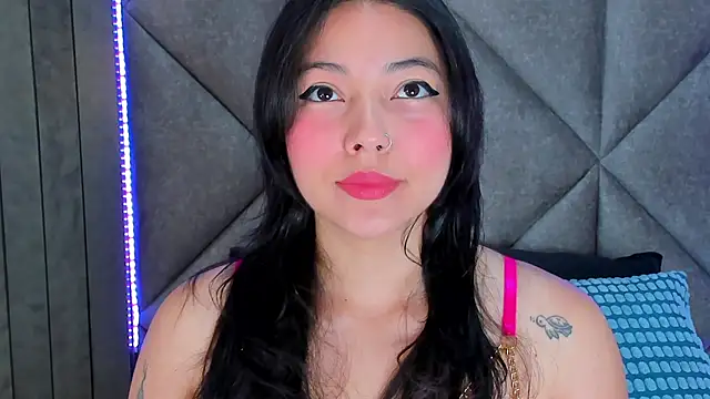 AnnieRouse   online show from March 29, 11:43 am