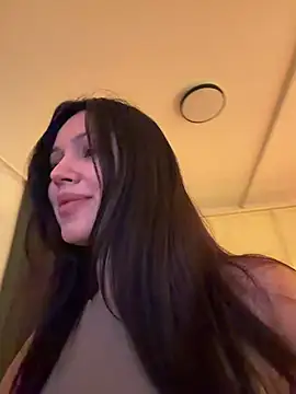 Snapshot of lorry6 chatting on February 2, 8:46 am lorry6 online show from February 2, 8:46 am