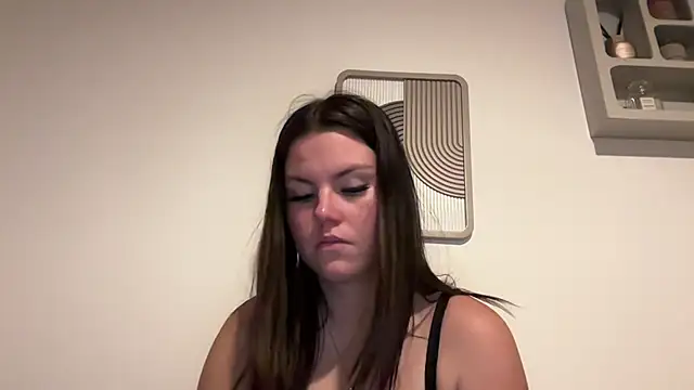 kiaraaaa75 online show from February 2, 5:11 pm