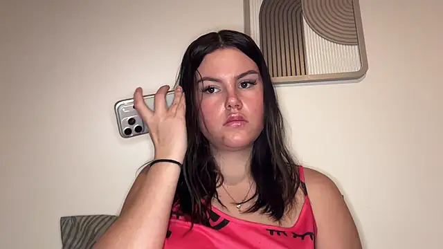 kiaraaaa75 online show from February 16, 8:05 pm