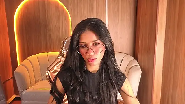 Alina b  online show from April 8, 8:09 pm