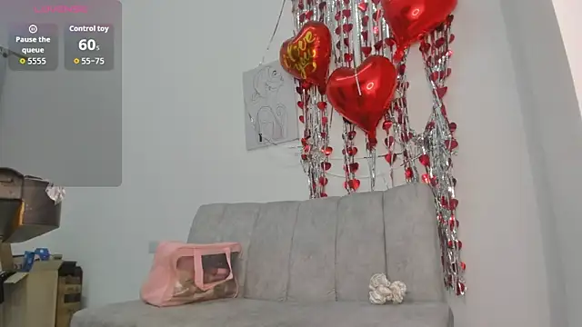 velvetluna  online show from March 3, 11:05 am