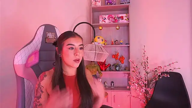 Snapshot of mavi_boo chatting on February 6, 8:56 pm mavi boo online show from February 6, 8:56 pm