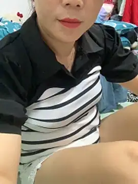 Snapshot of Baby-lovely69 chatting on February 24, 3:26 am Baby-lovely69 online show from February 24, 3:26 am