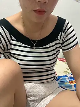 Baby-lovely69 online show from April 11, 4:50 am