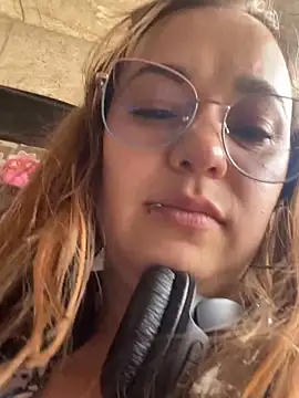 Tammy Parker online show from April 30, 8:57 pm