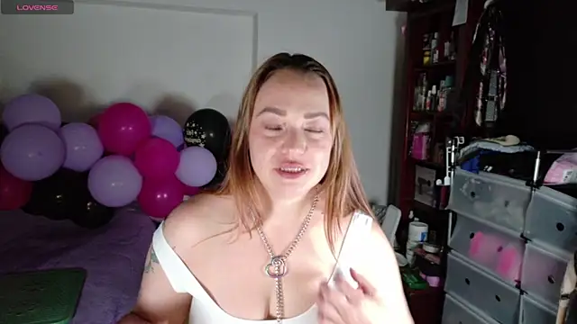Tammy Parker online show from June 13, 9:18 am