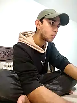 Snapshot of UmamiPorcus chatting on February 23, 1:41 pm UmamiPorcus online show from February 23, 1:41 pm