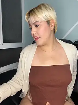 Dakota Bailey online show from February 14, 5:15 am